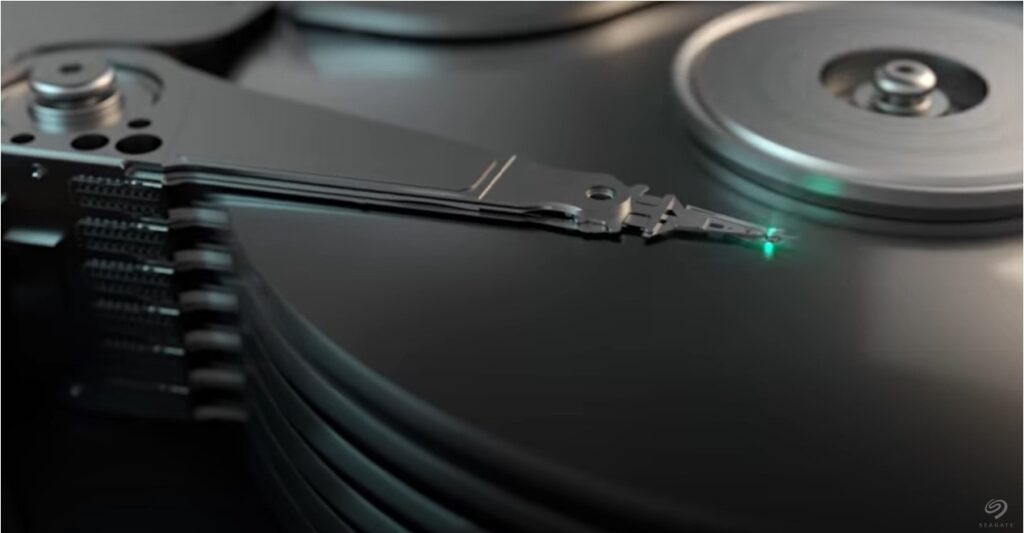 Seagate ampliará la capacidad de sus discos duros alcanzando los 30TB a finales de año con la tecnología HAMR