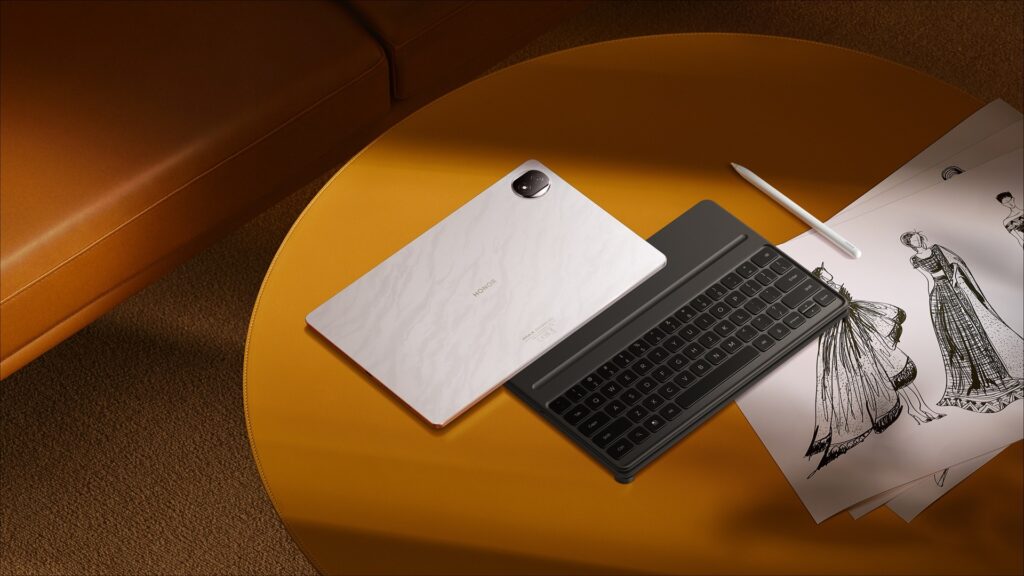 Honor apuesta por diseños finos y ligeros para ampliar su ecosistema con una tableta, un portátil con IA y un smartwatch