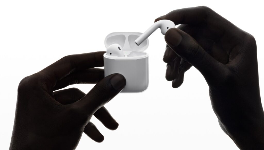 Apple trabaja en una función de traducción en tiempo real para sus auriculares AirPods